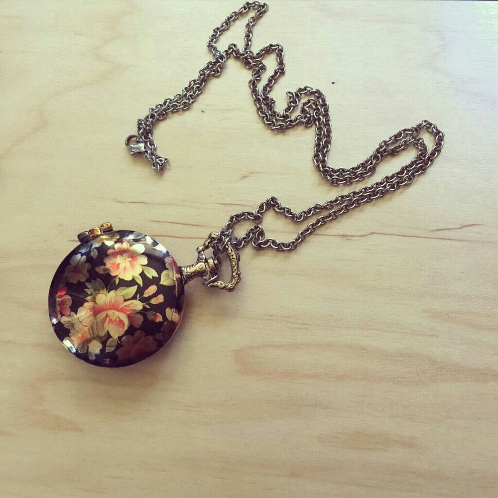 Locket necklace - Picture 2 of 4